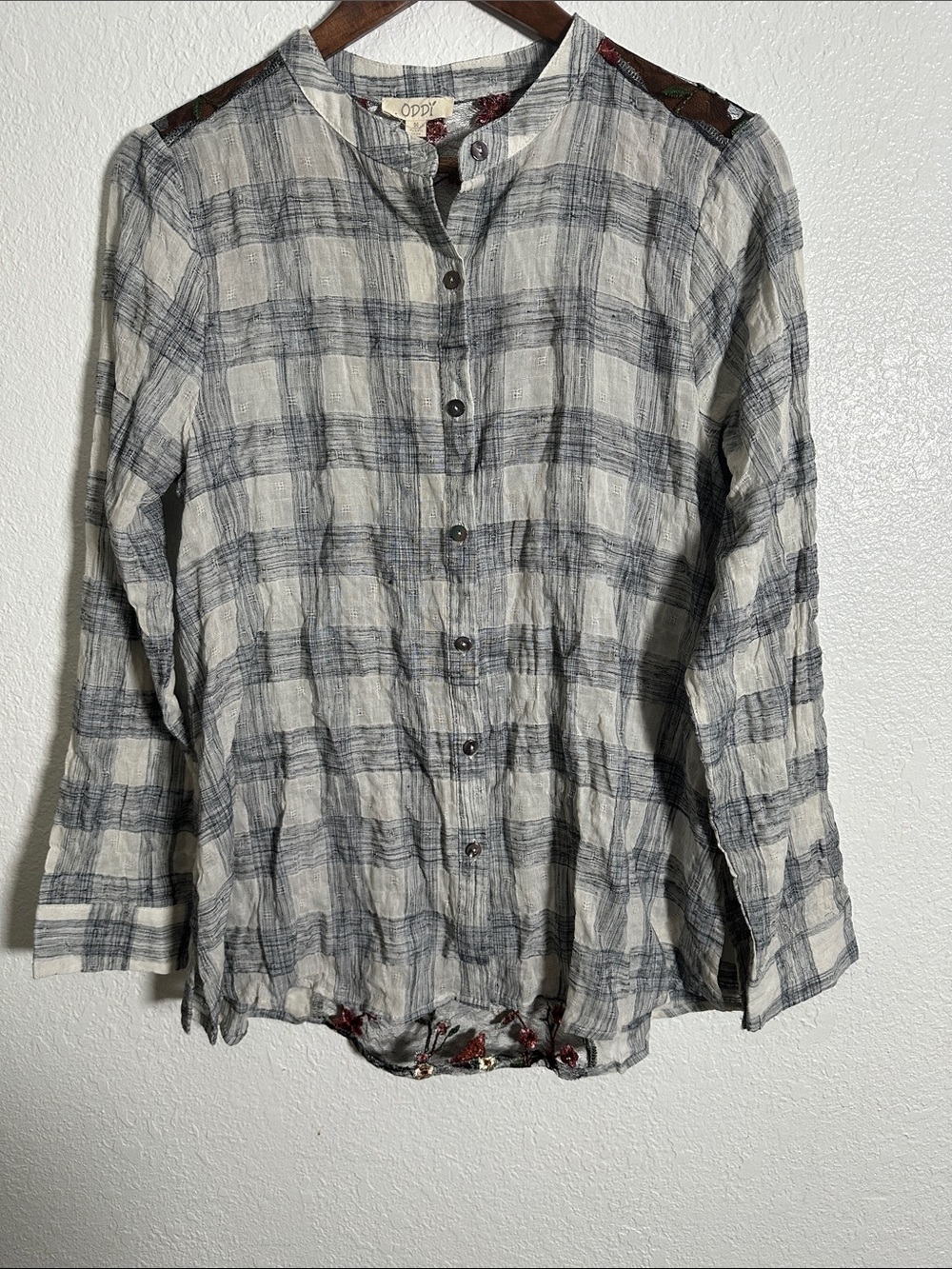 NWT Oddi Clothing Button Up Plaid Shirt with Sheer Mesh Embroidery Size M - Picture 2 of 7